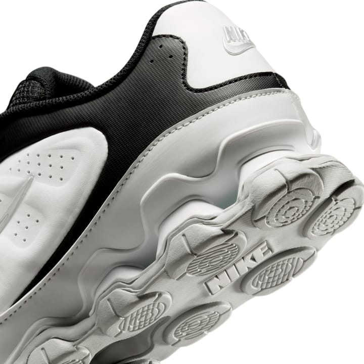 Reax 8 NIKE