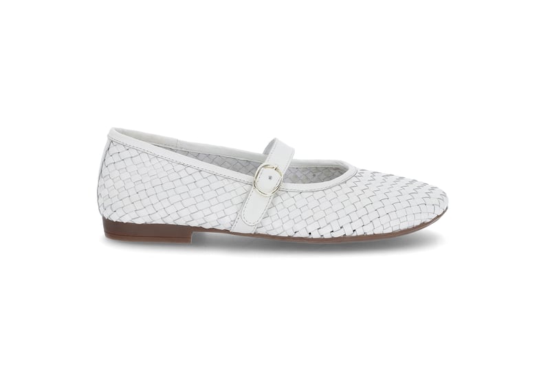 Interlace ballerina STOCKHOLM DESIGN GROUP Interlace ballerina STOCKHOLM DESIGN GROUP