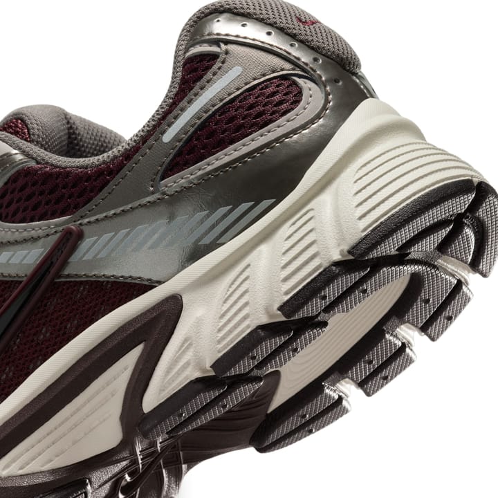 V5 RNR NIKE