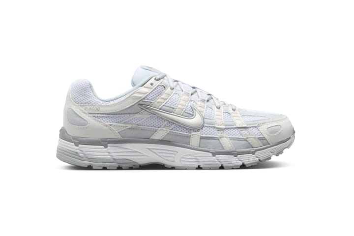 NIKE 3586 Mtlc Summit Wht NIKE