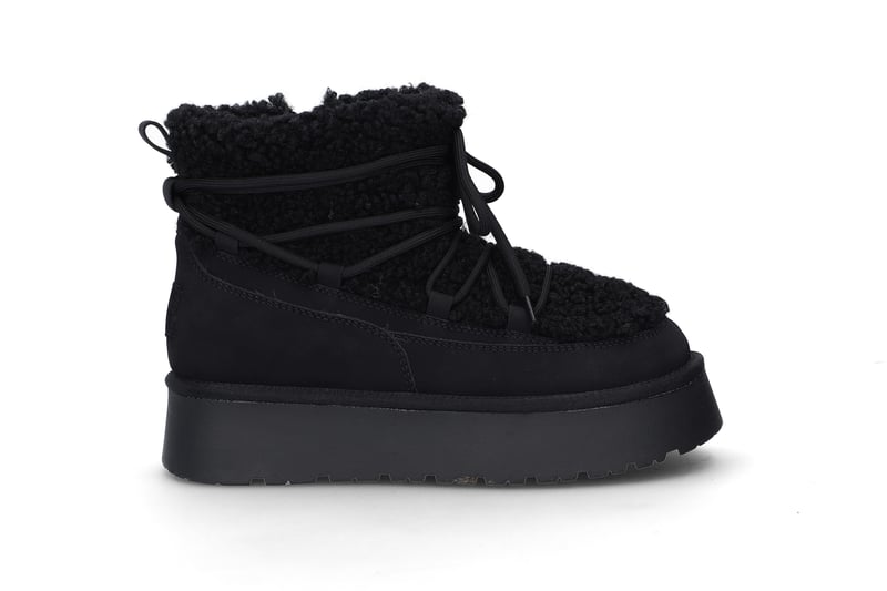 Trendy boots UNIFIED