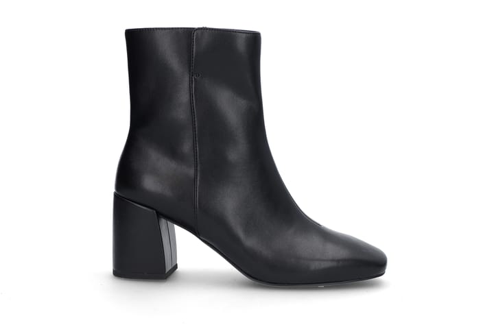 BLACK 1582 BLACK BLACK