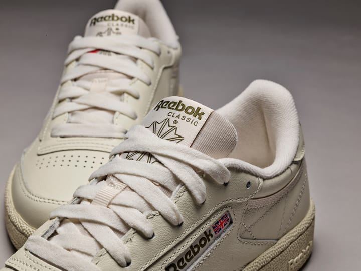 REEBOK 6537 Chalk/Hungrn REEBOK REEBOK 6537 Chalk/Hungrn REEBOK