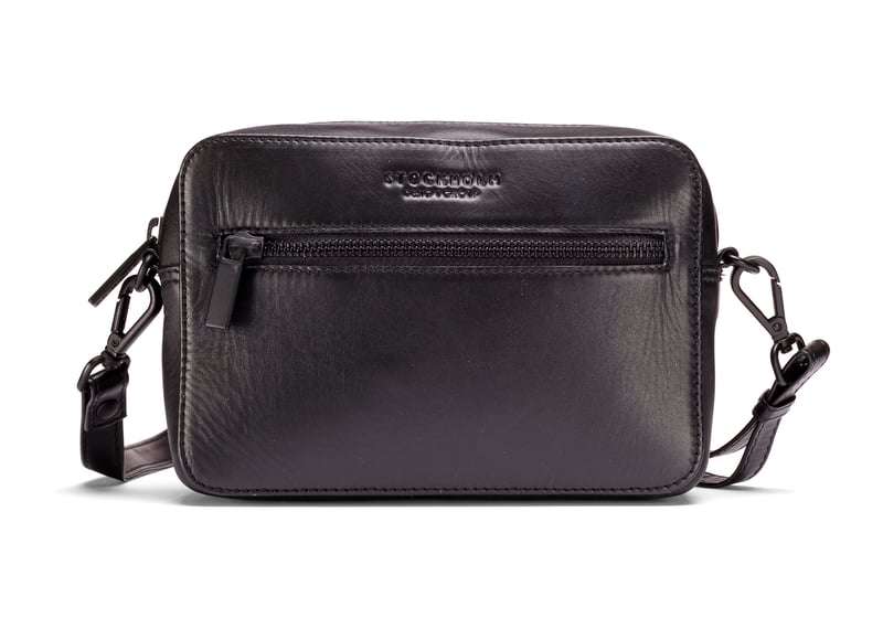Crossbody i skinn STOCKHOLM DESIGN GROUP